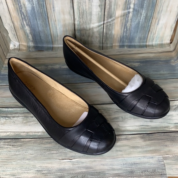 Naturalizer Women's Freeport Ballet Flat✅ - Picture 2 of 7